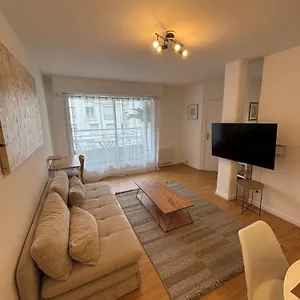 F2 Calme Et Lumineux Avec Balcon Au Coeur Du Vieux Appartement Lille